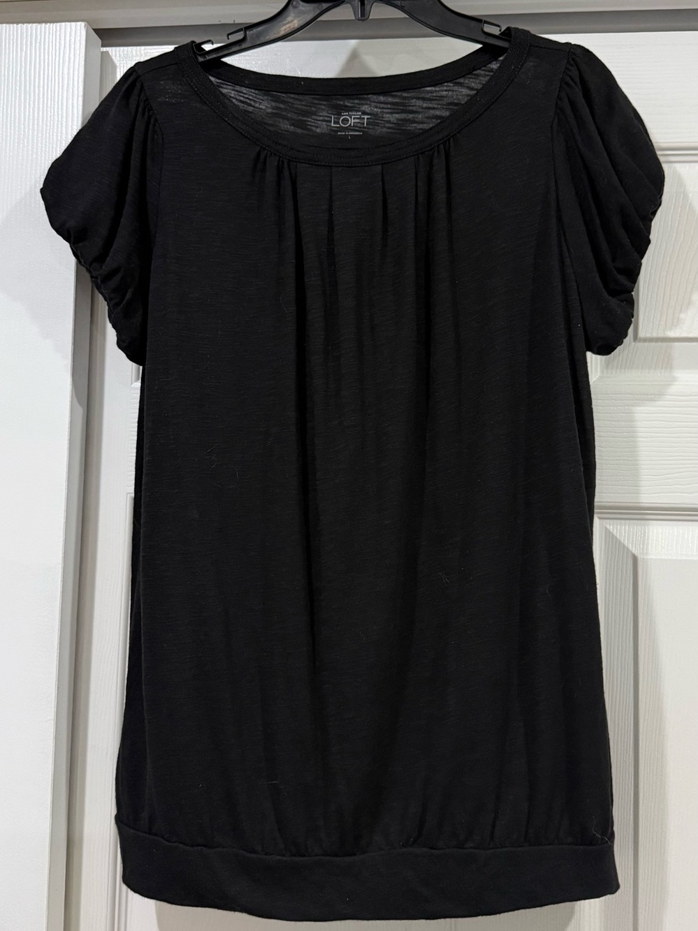 LOFT Black Short-Sleeve Pleated Scoop-Neck Top